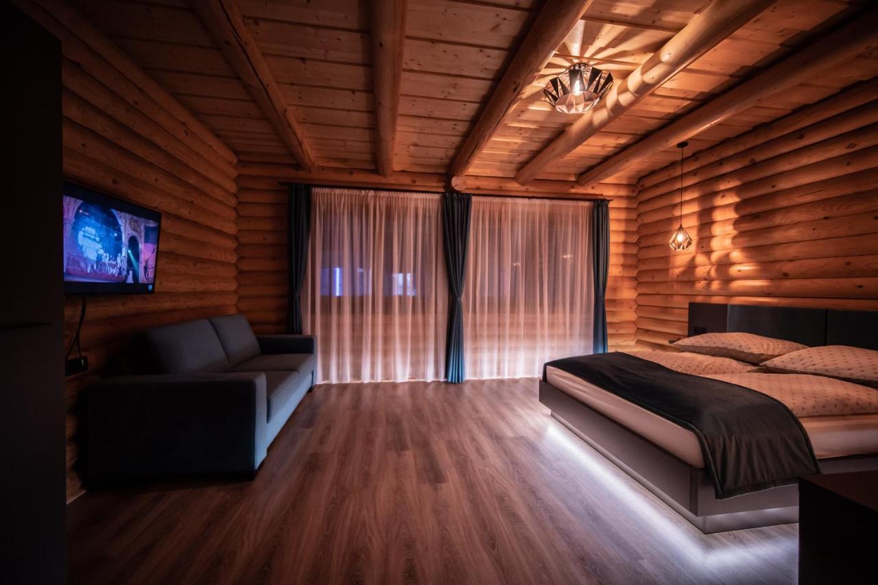 Mitosz Apartman Gyomaendrőd 外观 照片